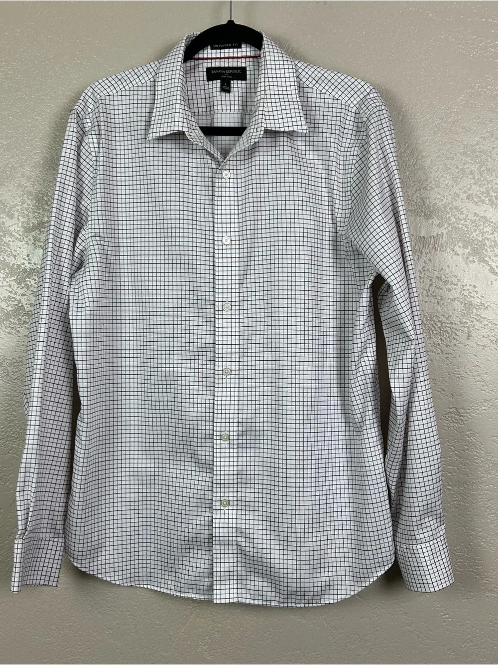 Choose 5 for $30 Banana Republic White and Black Grid Dress Shirt